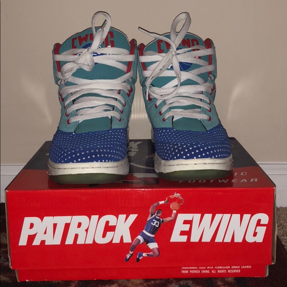 Patrick Ewing - Picture 2 of 2